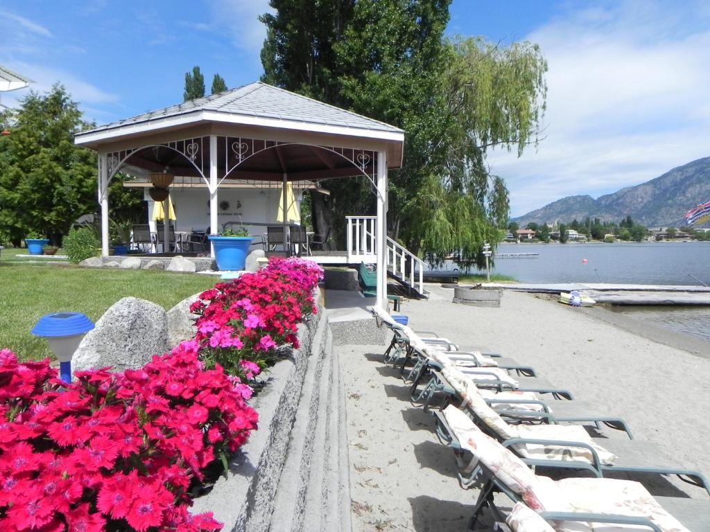 Destiny Beach Resort Osoyoos Kültér fotó