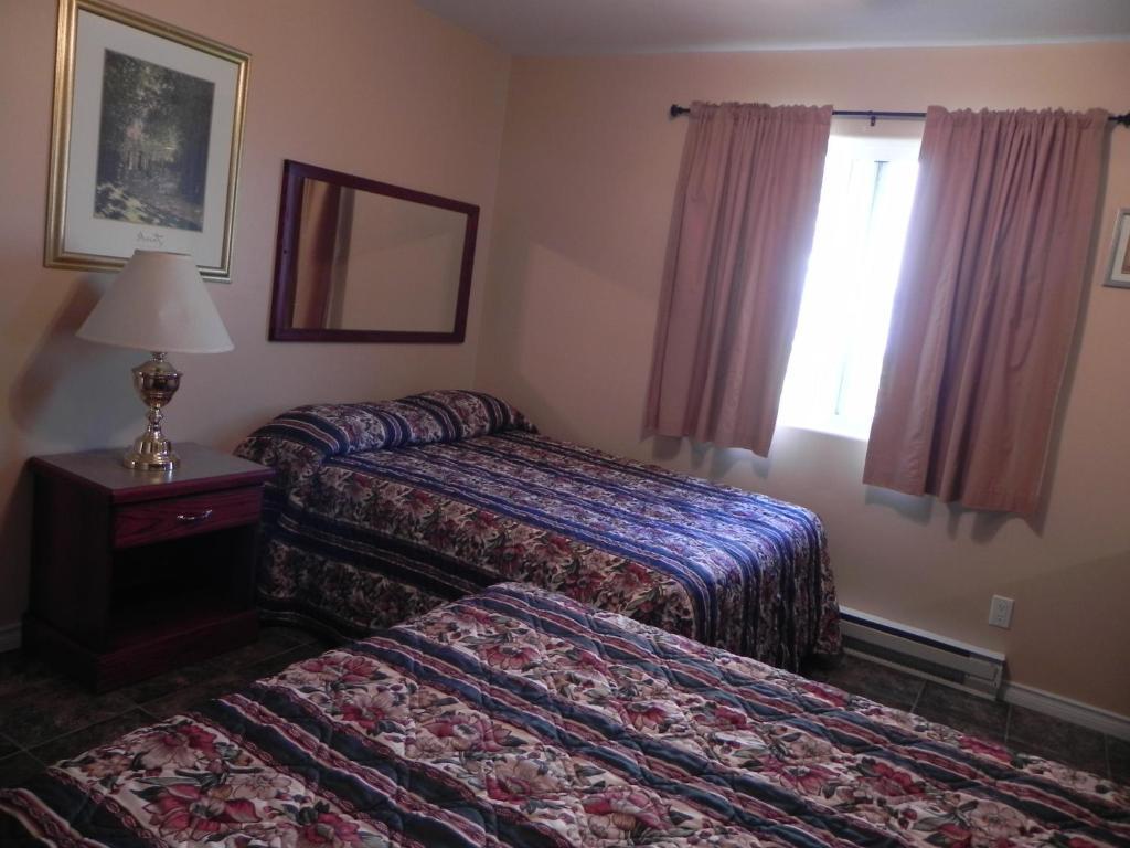 Destiny Beach Resort Osoyoos Szoba fotó