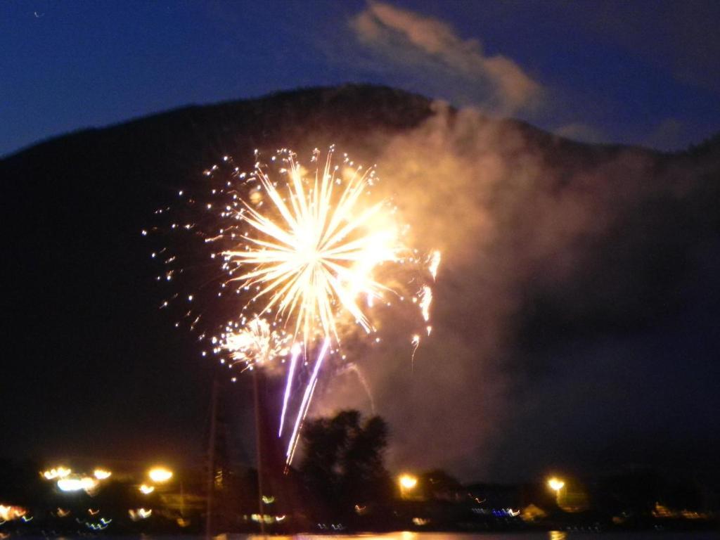 Destiny Beach Resort Osoyoos Kültér fotó